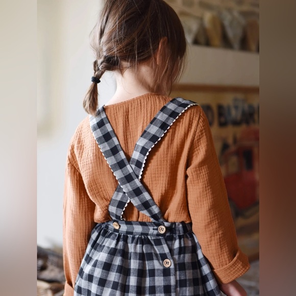 Lucie Dress - Picture 4 of 5